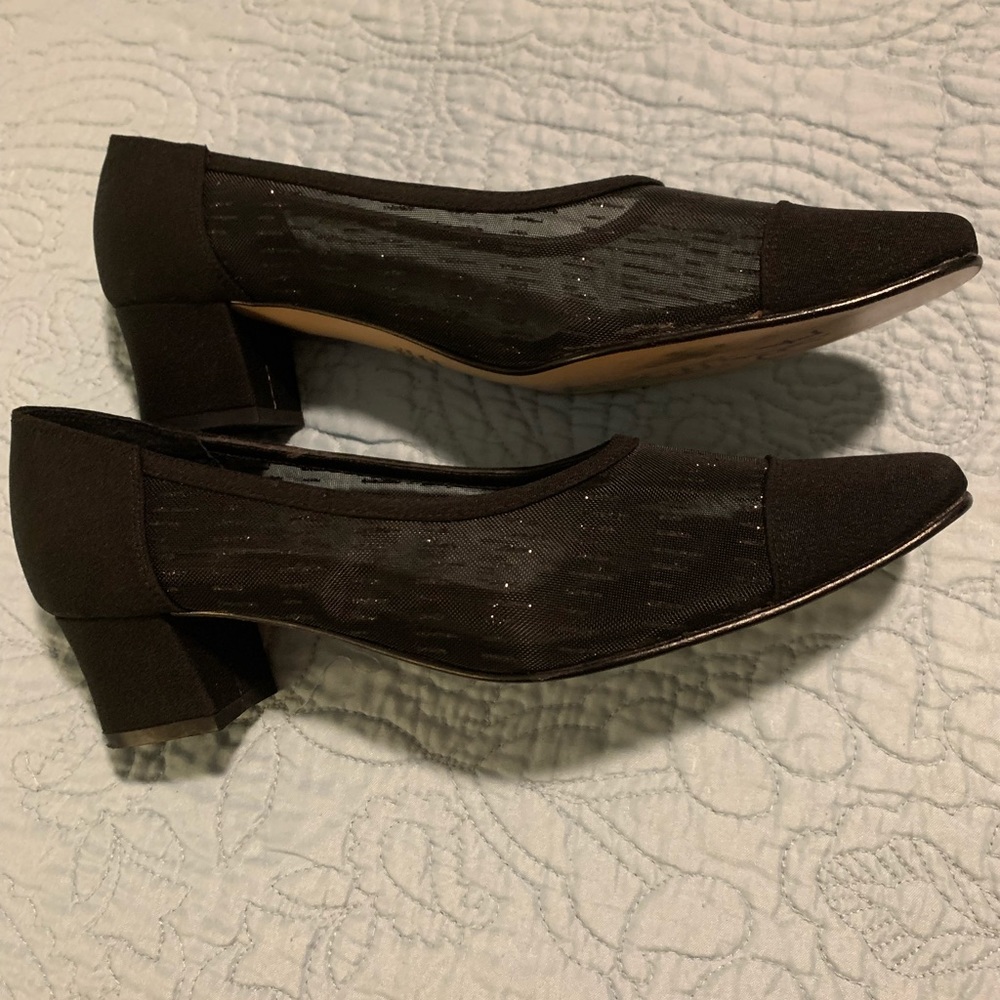 Pump Block Heels - image 6